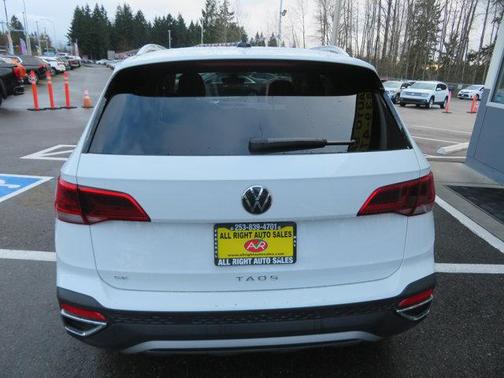 2024 Volkswagen Taos 1.5T SE