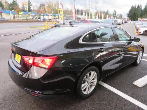 2017 Chevrolet Malibu 1LT