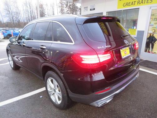 2018 Mercedes-Benz GLC 300 Base