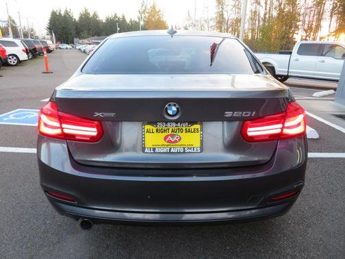 2018 BMW 320 i