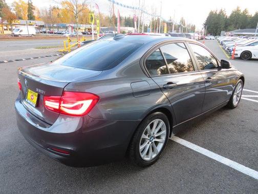 2018 BMW 320 i