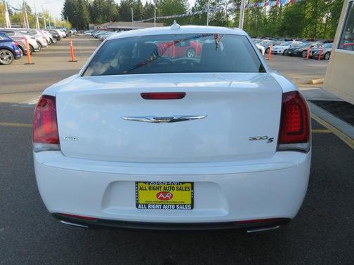 2015 Chrysler 300 S