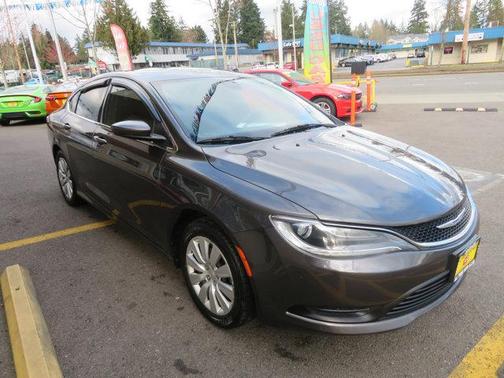 2016 Chrysler 200 LX