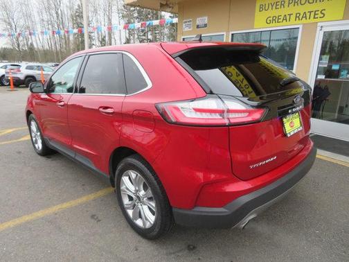 2023 Ford Edge Titanium