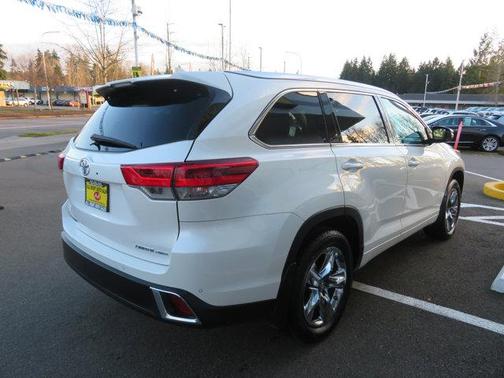 2019 Toyota Highlander Limited Platinum