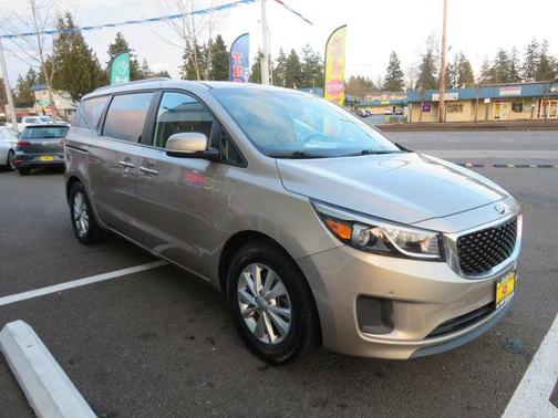 2017 Kia Sedona LX