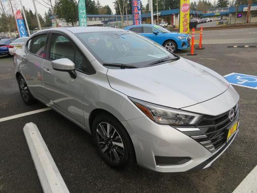 2025 Nissan Versa 1.6 SV