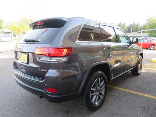 2020 Jeep Grand Cherokee Laredo
