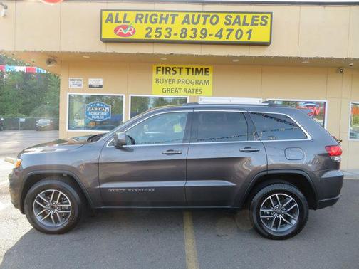 2020 Jeep Grand Cherokee Laredo
