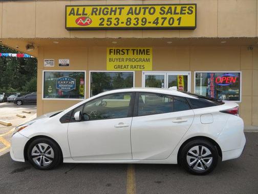 2016 Toyota Prius Three