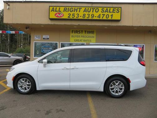 2022 Chrysler Pacifica Touring L