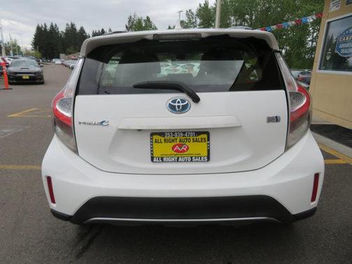 2018 Toyota Prius c One