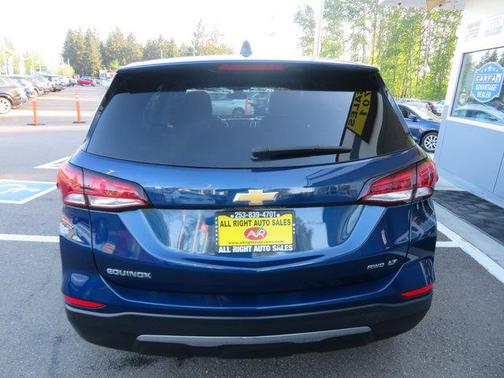 Blue Glow Metallic 2022 Chevrolet Equinox 1LT