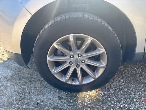 2014 Lincoln MKX Base