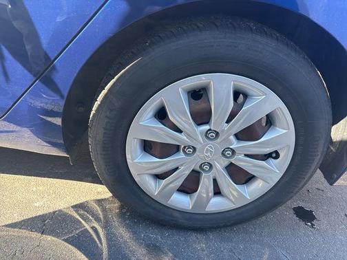 2020 Hyundai Accent SE