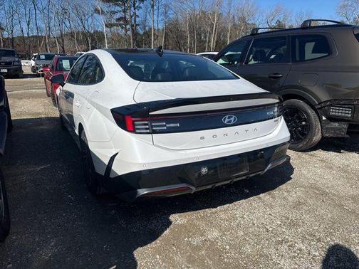 2024 Hyundai SONATA Hybrid Limited