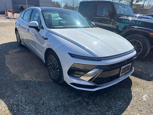 2024 Hyundai SONATA Hybrid Limited