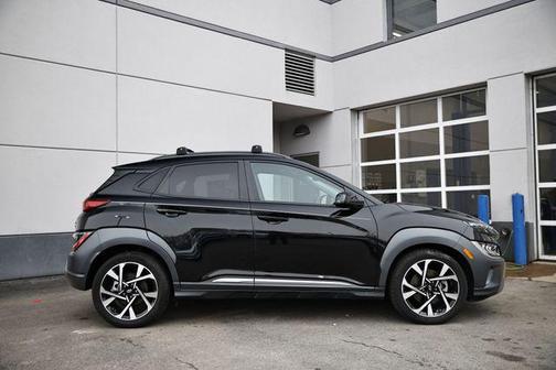 Abyss Black Pearl 2023 Hyundai KONA Limited
