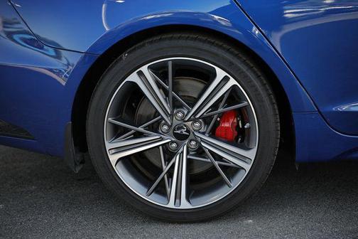 2024 Genesis G70 2.5T AWD