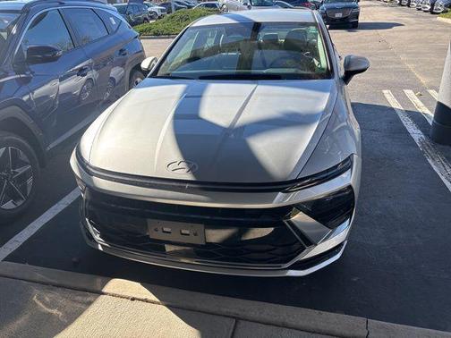 2024 Hyundai SONATA Hybrid SE