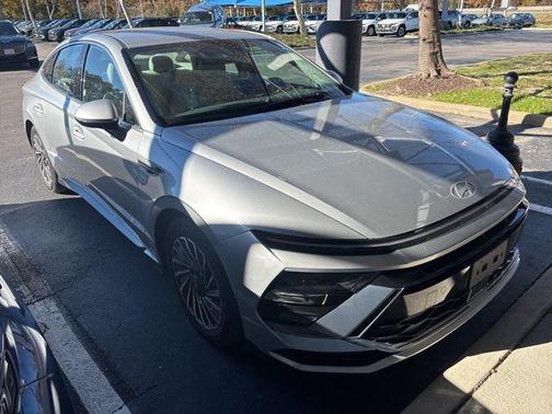 2024 Hyundai SONATA Hybrid SE