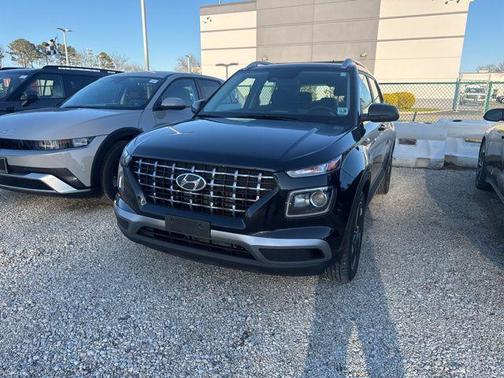 2024 Hyundai VENUE SEL