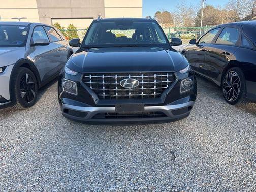2024 Hyundai VENUE SEL