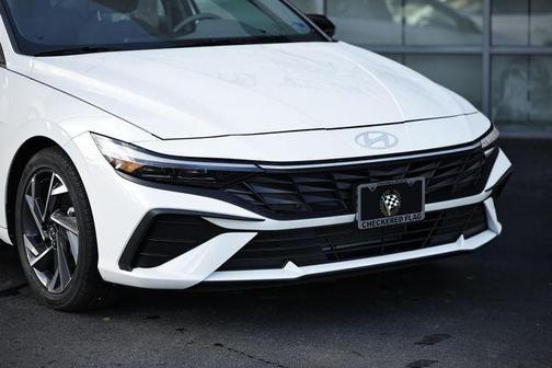 2025 Hyundai ELANTRA Sport