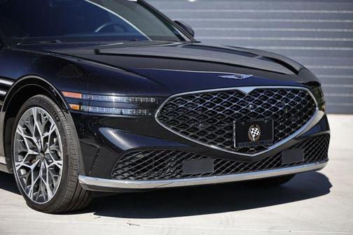 Vik Black 2023 Genesis G90 3.5T e-SC AWD