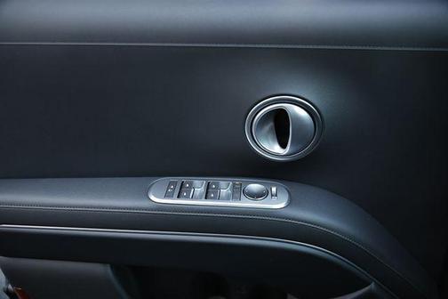 Abyss Black Pearl 2026 Hyundai Palisade Hybrid SEL 8P