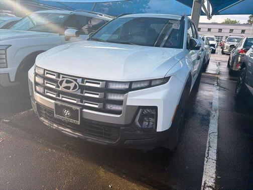 Atlas White 2025 Hyundai SANTA CRUZ SEL