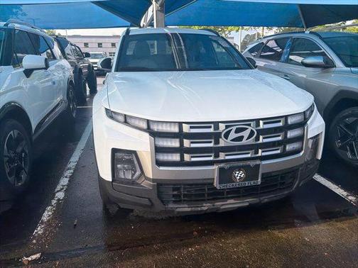 Atlas White 2025 Hyundai SANTA CRUZ SEL