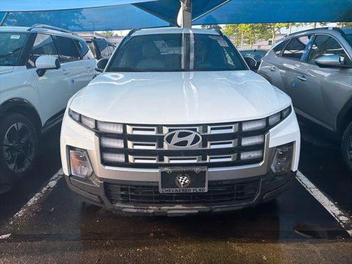 Atlas White 2025 Hyundai SANTA CRUZ SEL