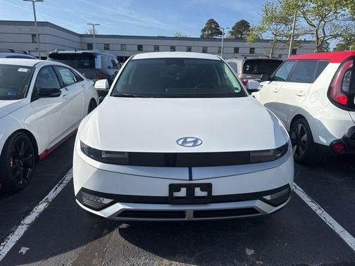 2024 Hyundai IONIQ 5 SEL