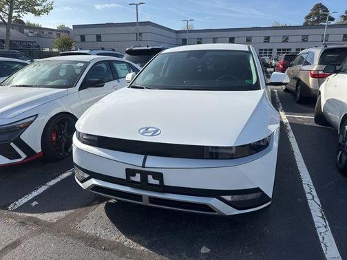 2024 Hyundai IONIQ 5 SEL