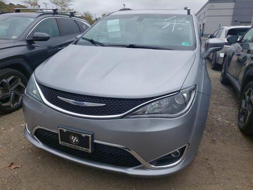2019 Chrysler Pacifica Touring-L Plus