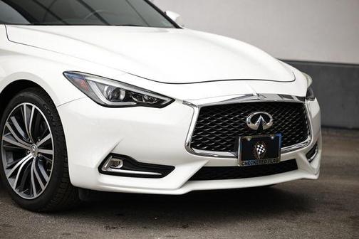 2017 INFINITI Q60 2.0T