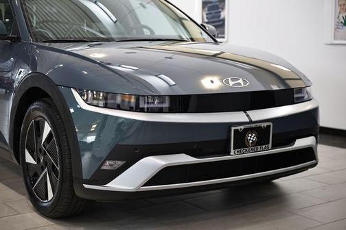 2026 Hyundai IONIQ 5 SE