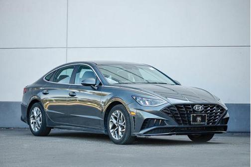 2022 Hyundai SONATA SEL
