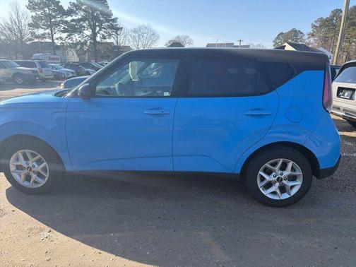 2023 Kia Soul S