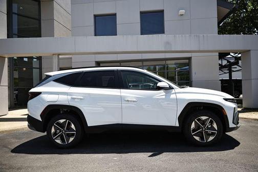 Creamy White Pearl 2026 Hyundai TUCSON Plug-In Hybrid SEL