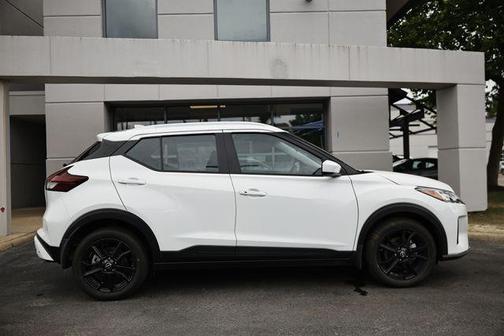Fresh Powder 2024 Nissan Kicks SV