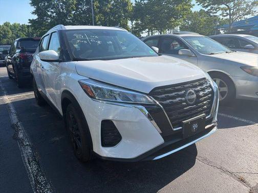 Fresh Powder 2024 Nissan Kicks SV