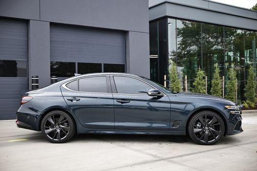 2023 Genesis G70 2.0T AWD