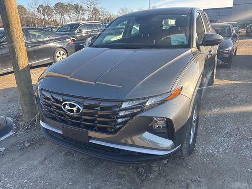 2022 Hyundai TUCSON SE