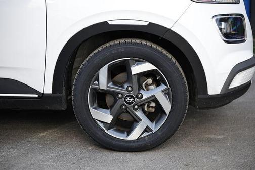 2023 Hyundai VENUE Limited