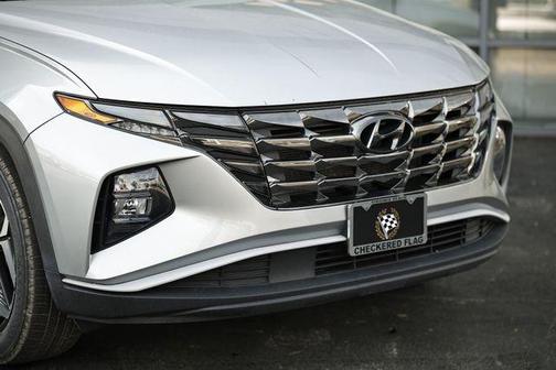 Shimmering Silver 2022 Hyundai TUCSON SEL