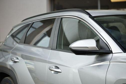 Shimmering Silver 2022 Hyundai TUCSON SEL