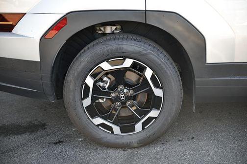 2024 Hyundai SANTA FE SE