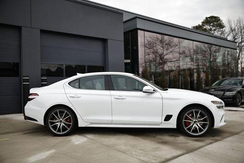 2025 Genesis G70 2.5T RWD